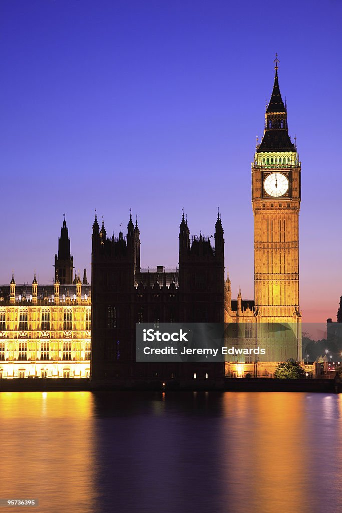 Domy Parlamentu i Big Ben w Londynie na Zmierzch, - Zbiór zdjęć royalty-free (Anglia)