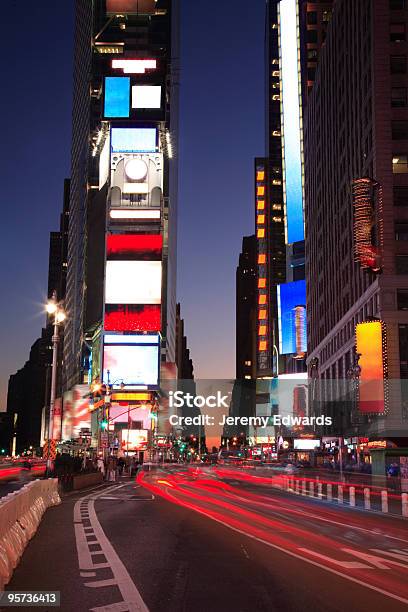 Times Square New York City - Fotografie stock e altre immagini di Ambientazione esterna - Ambientazione esterna, Astratto, Broadway - Manhattan