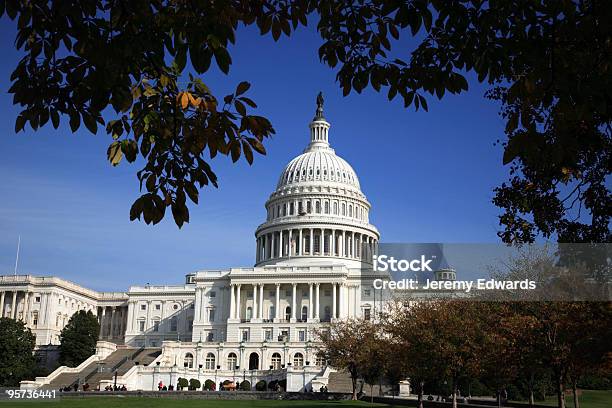 Nos Capitolio En Washington Dc Foto de stock y más banco de imágenes de Aire libre - Aire libre, Arquitectura exterior, Blanco - Color