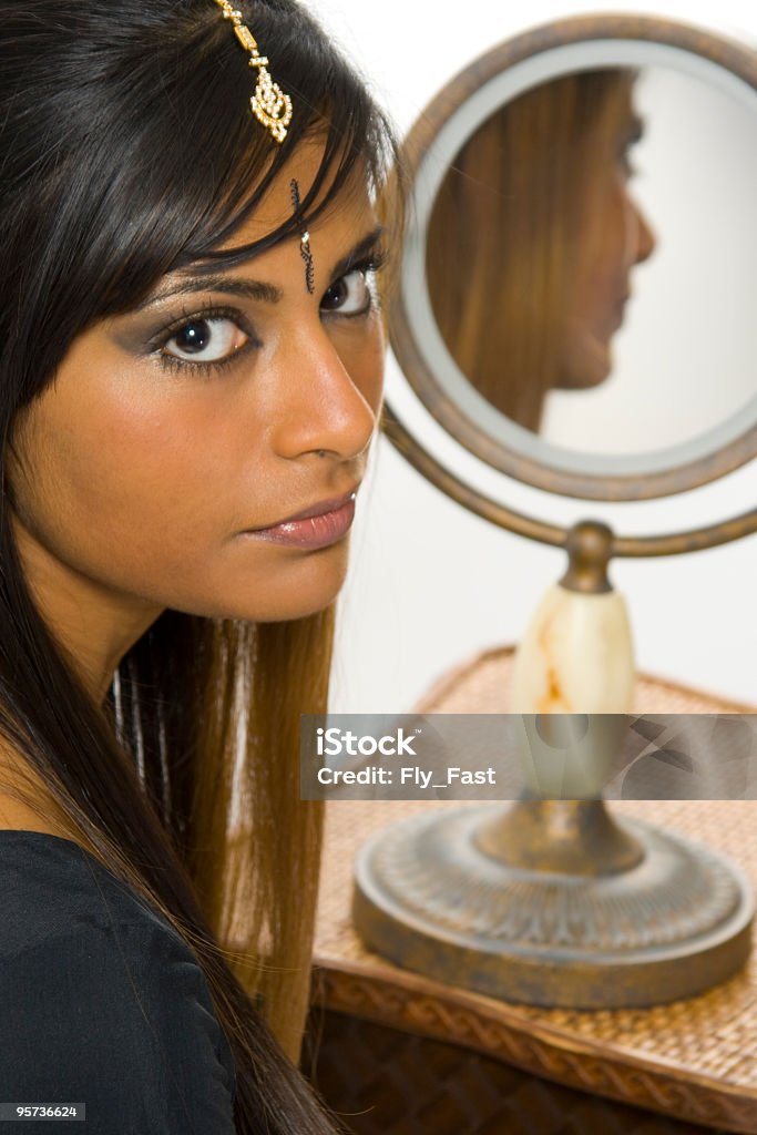 East Indian femme prise en compte - Photo de 20-24 ans libre de droits