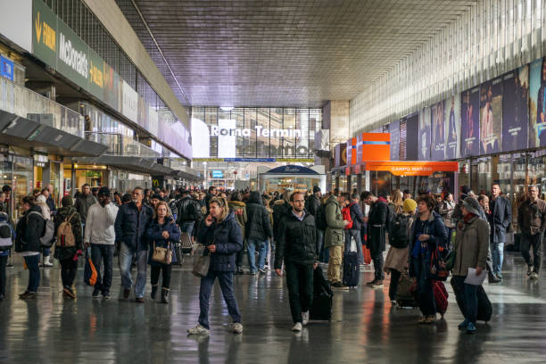 termini - roma termini zdjęcia i obrazy z banku zdjęć