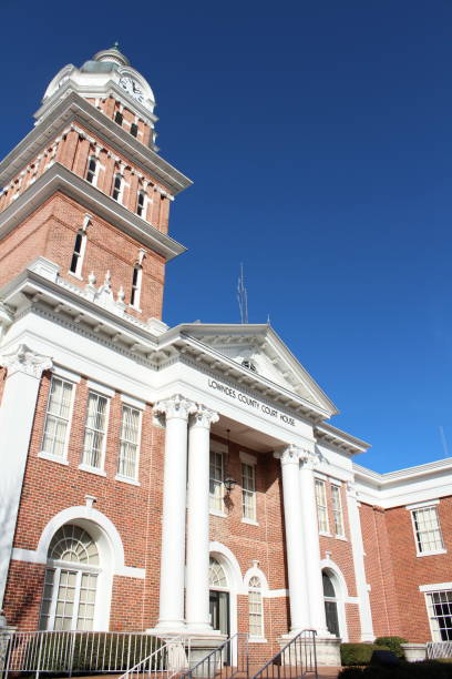 istock Courthouse in Columbus, Mississiippi 957457212