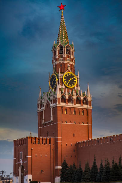 istock Spasskaya Tower on Red Square, Moscow, Russia 957483294
