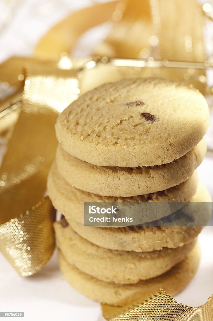 scottish Biscotto di pasta frolla cookie con nastro d'oro glitter - Foto stock royalty-free di Barattolo di vetro