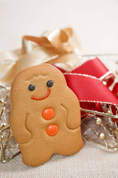 istock tradition smiling gingerbread men with ribbon decorations 95756088