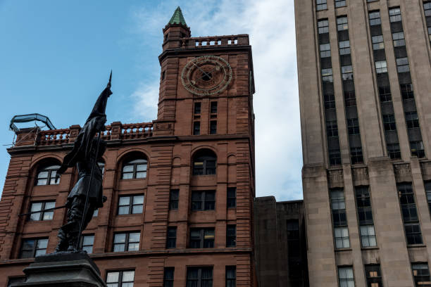istock Palace d'Armes Montreal 957609874