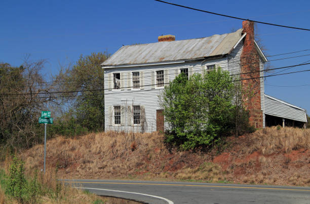 istock Abandoned Home at Manassas Battlefield National Park 957609944