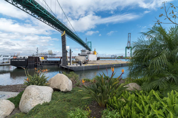 los angeles harbor - harbor editorial industrial ship container ship imagens e fotografias de stock