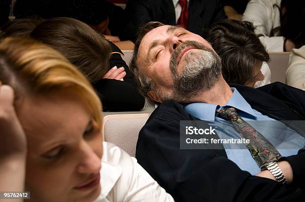 Zzzz Stockfoto und mehr Bilder von Schlafen - Schlafen, Publikum, Seminar