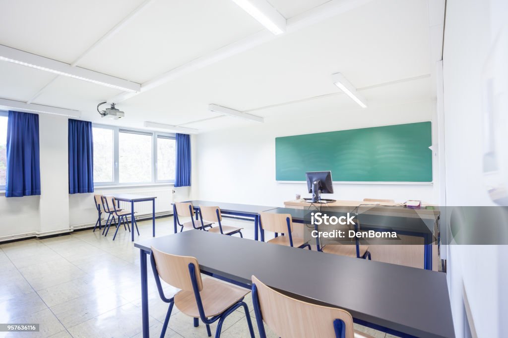 Normal Class Background An Normal Classroom Stock Photo - Download Image Now - Apartment ...