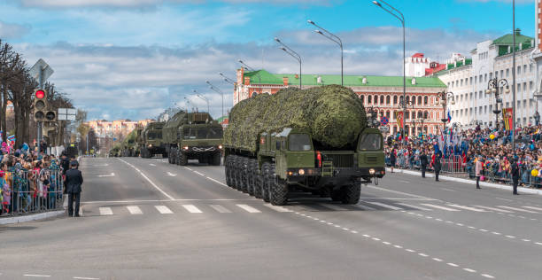 Missile système Topol dans un défilé militaire à Yoshkar-Ola, Russie - Photo