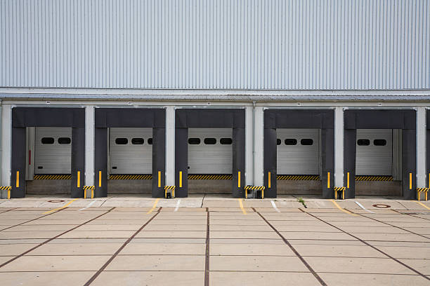 Warehouse Loading Bays warehouse loading docks loading bay stock pictures, royalty-free photos & images