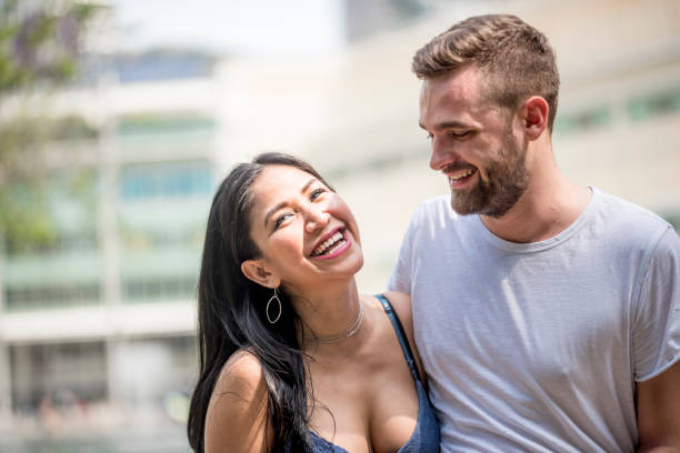 istock Couple in the city 957724184