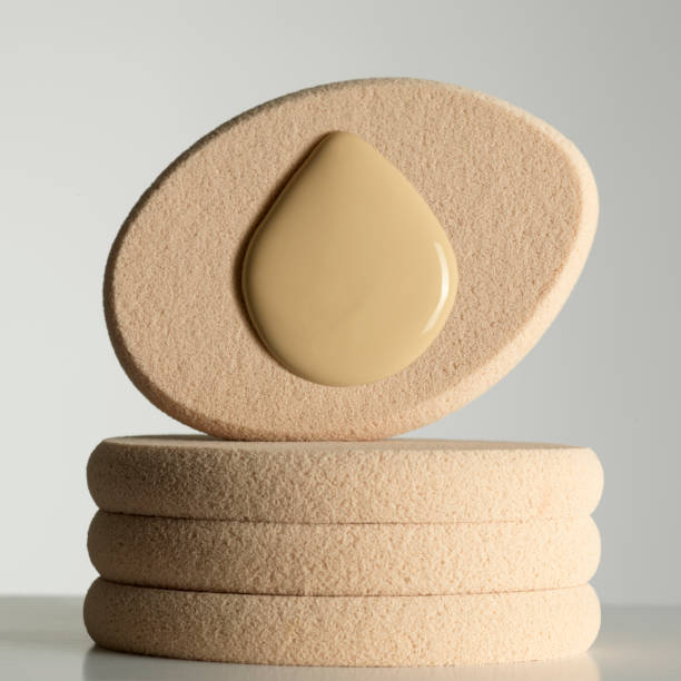 istock sponge with drop of foundation liquid foundation make up 957736568