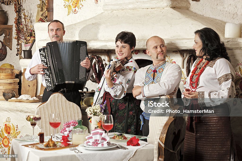 Ucrania étnicos concierto de música de banda - Foto de stock de Abalorio libre de derechos