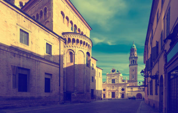 iglesia catedral de parma y san giovanni evangelista, italia - north eastern italy fotografías e imágenes de stock