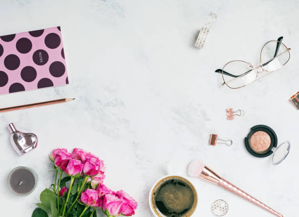 istock Cute feminine accessories 957797426