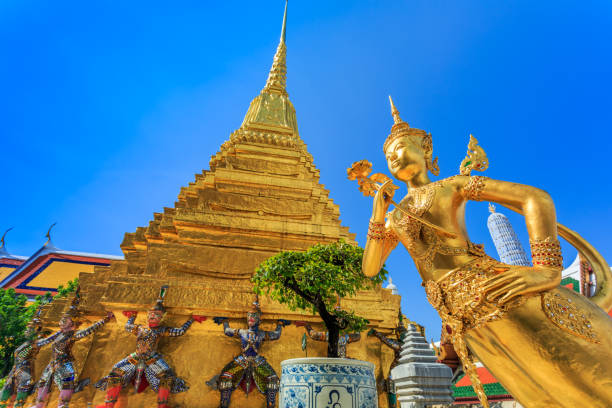 istock Golden Kinaree Sculpture 957815608