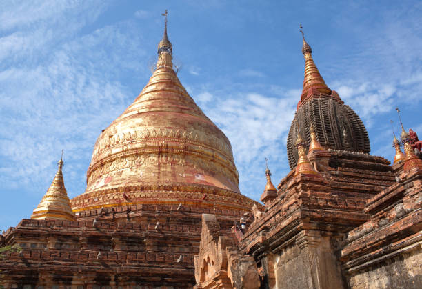 древний храм дхаммаязика в багане, отдел мандалай мьянмы - dhammayazika стоковые фото и изображения