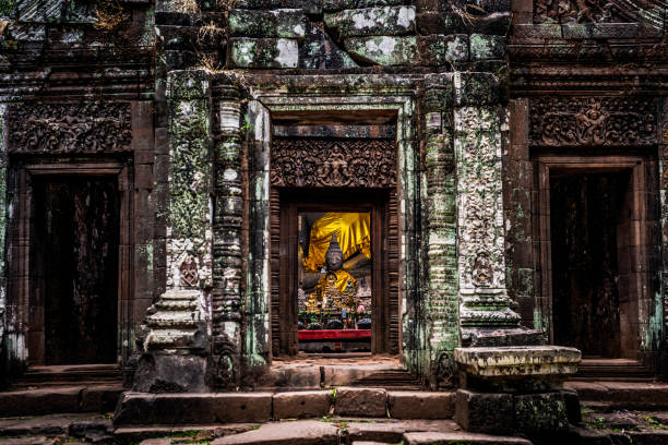 istock Wat Pho Champasak Historic Site, Laos 957856292