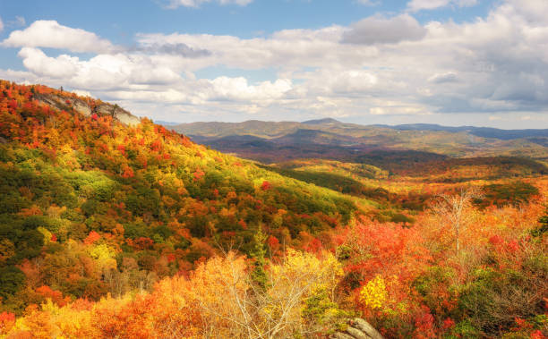 istock Autumn hiking on Cragway trail down Grandfather Mountain 957863782
