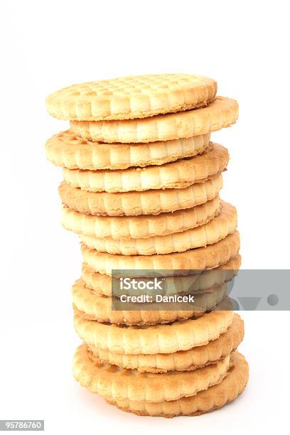 Pila Di Biscotti Al Burro Biscotto Di Pasta Frolla - Fotografie stock e altre immagini di Biscotto di pasta frolla - Biscotto di pasta frolla, Catasta, Cerchio