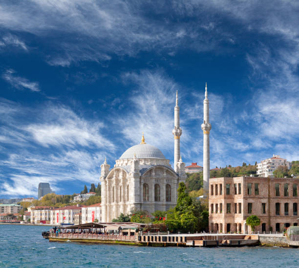 istock Ortakoy Mosque in Istanbul, Turkey 957883392