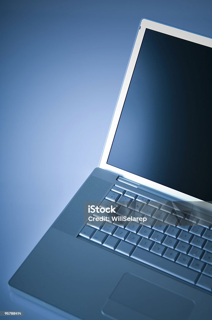 Откройте ноутбук - Стоковые фото Алюминий роялти-фри