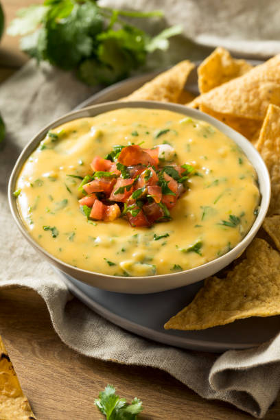 istock Spicy Homemade Cheesey Queso Dip 957887776