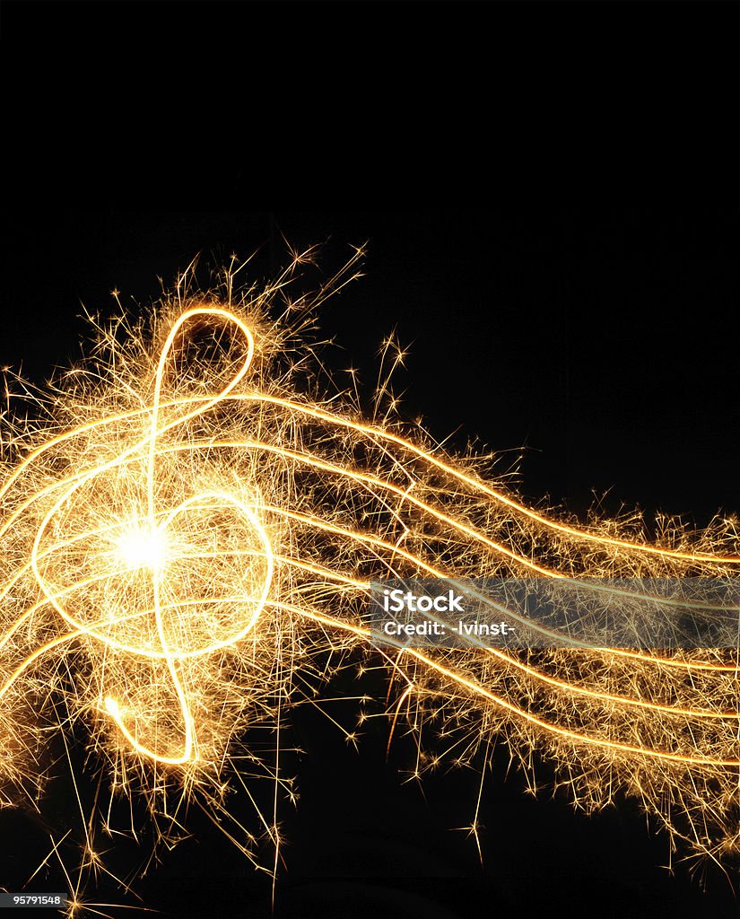 Wunderkerze Musik Welle isoliert auf schwarzem Hintergrund - Lizenzfrei Feuerwerk Stock-Foto
