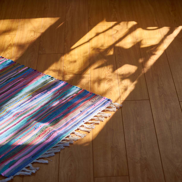 istock Shadow of star on the floor 957916934