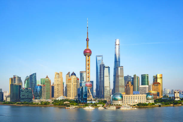shanghai skyline - shanghai tower foto e immagini stock