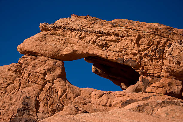 istock The Valley of Fire Arch 95798027