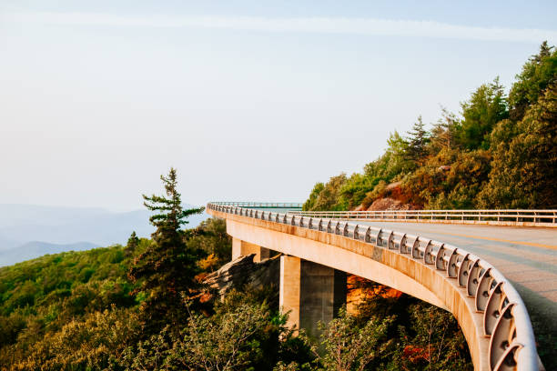 istock Linn Cove Viaduct 957994958