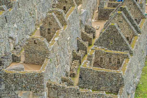 istock The road to Machu Picchu 958000014