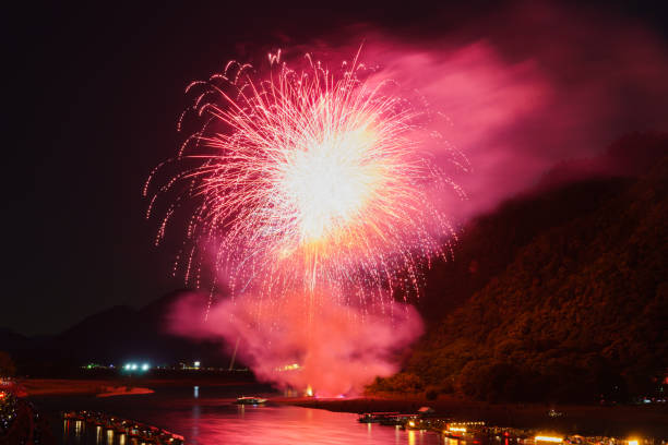 istock Fireworks of Nagara River 958012860