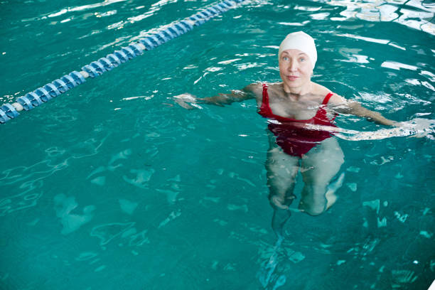 istock Senior sportswoman 958051448