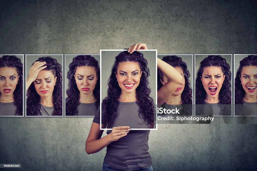 Maskierte Frau verschiedene Emotionen auszudrücken - Lizenzfrei Verhalten und Emotionen Stock-Foto