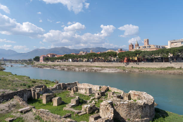 알바, 사 지방, 리구리아 주 지역, 이탈리아 - italy albenga liguria tower 뉴스 사진 이미지