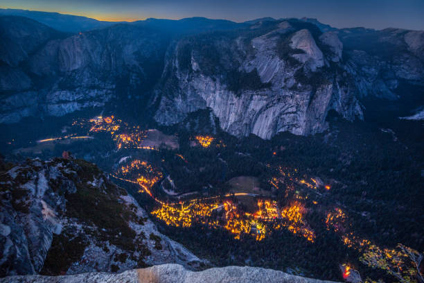 istock Yosemite Valley at night, California, USA 958092420