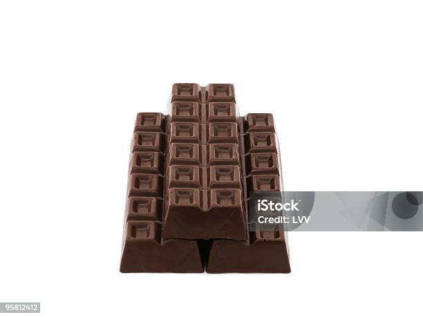 Barre Di Cioccolato Fondente Isolato Su Bianco - Fotografie stock e altre immagini di Bianco - Bianco, Bibita, Catasta