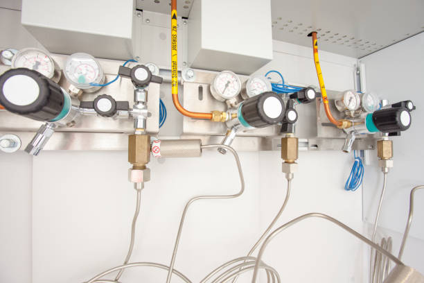 cupboard for industrial gas bottles safety Gas cylinder cabinets for indoor storage for lab flammable cabinet stock pictures, royalty-free photos & images