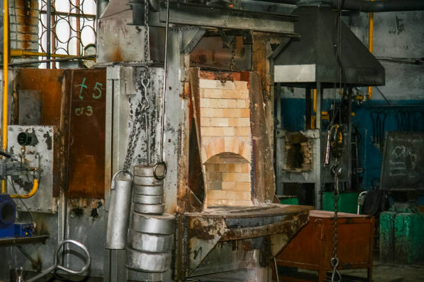istock Shop mechanical repair plant 958197626