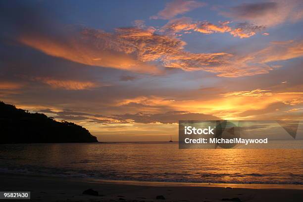 Segeln Sie In Den Sonnenuntergang Stockfoto und mehr Bilder von Abenddämmerung - Abenddämmerung, Costa Rica, Farbbild