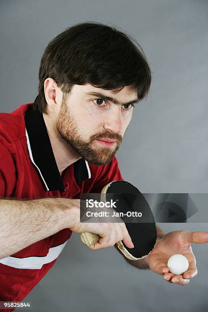 Table Tennis Player Stockfoto und mehr Bilder von Aktivitäten und Sport - Aktivitäten und Sport, Aufschlagen - Sport, Badmintonschläger