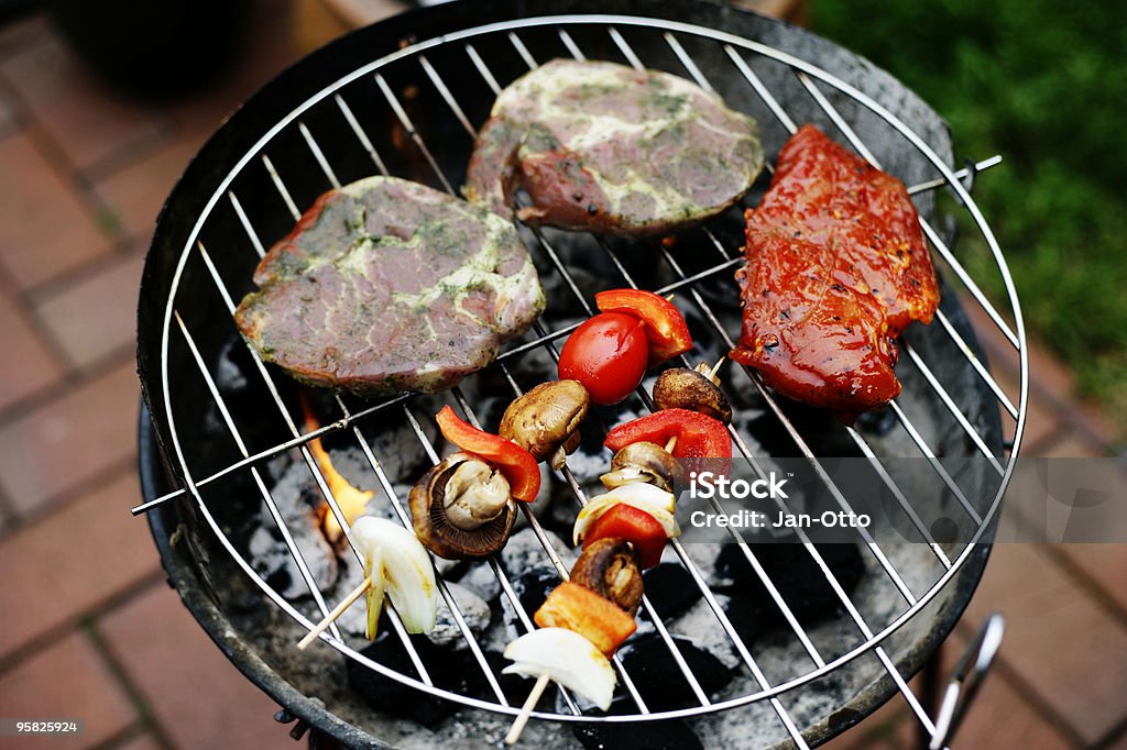 Rohes Fleisch und Gemüse Bratspieß - Lizenzfrei Am Spieß gebraten Stock-Foto