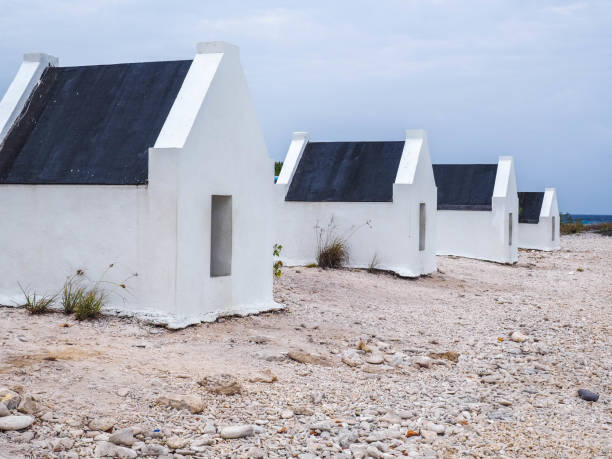 istock Slave houses at salt flats Bonaire 958264388