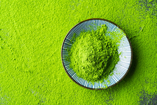 organic green matcha tea - matcha tee stock-fotos und bilder