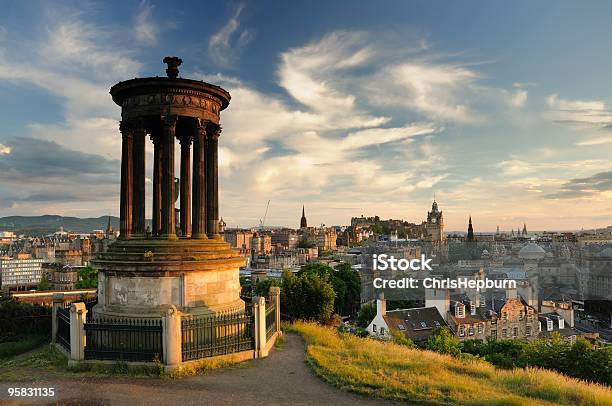 Edinburgh Z Calton Górka - zdjęcia stockowe i więcej obrazów Lothian - Lothian, Szkocja, Zamek w Edynburgu