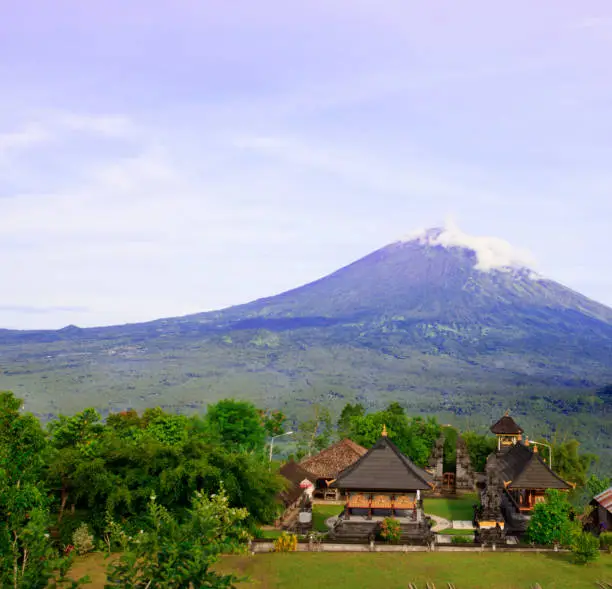 Photo of Pura Lempuyang temple with Mount Agung in Bali, Indonesia